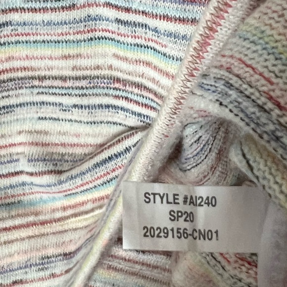 EUC Madewell Bubble-Sleeve Crop Top in Rainbow Stripe, Size Small - Picture 11 of 12